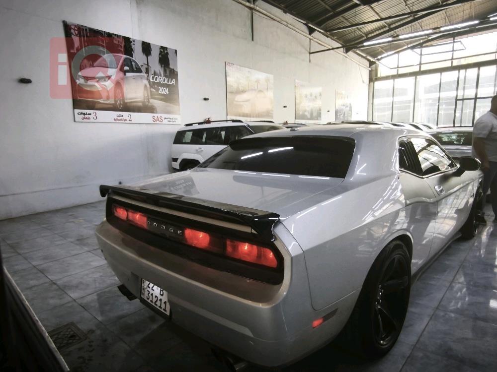 Dodge Challenger